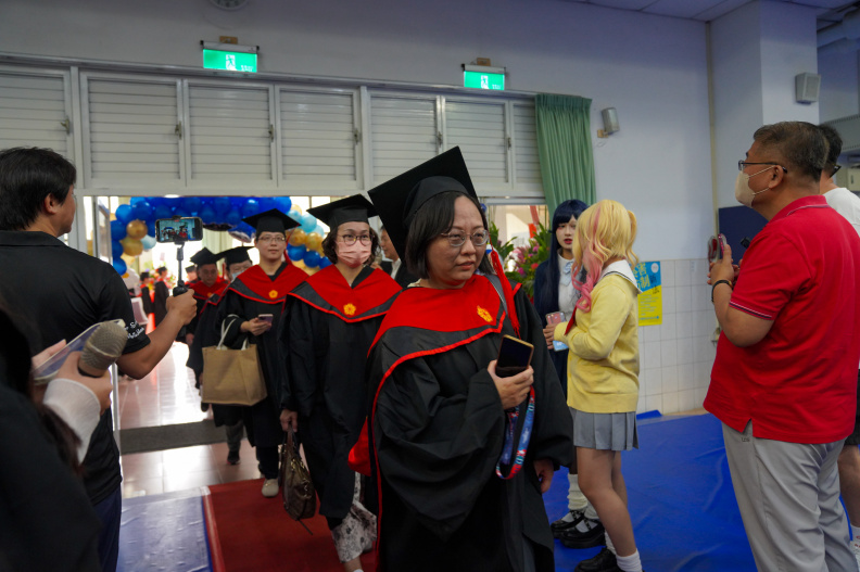 113學年度畢業典禮日間-18