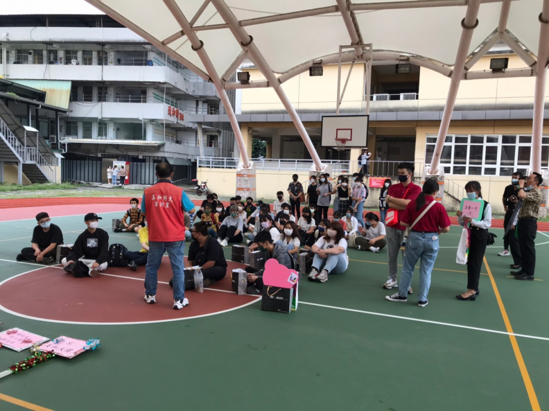 LINE ALBUM 投向成功、射向幸福 220902 3