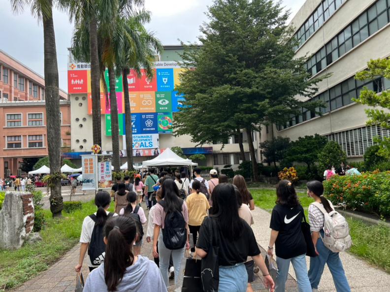 LINE ALBUM 四護一乙 220902 49