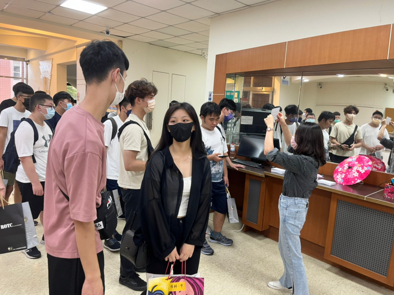 LINE ALBUM 四科ㄧ甲 220902 72