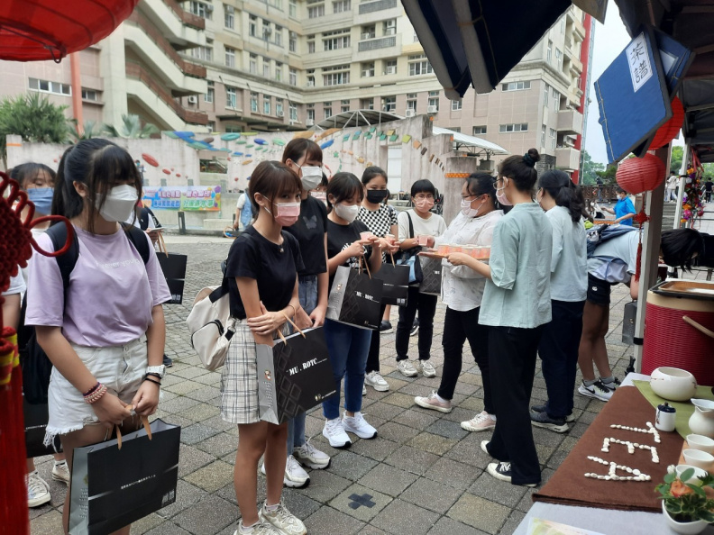 LINE ALBUM 五寵一甲 220902 15