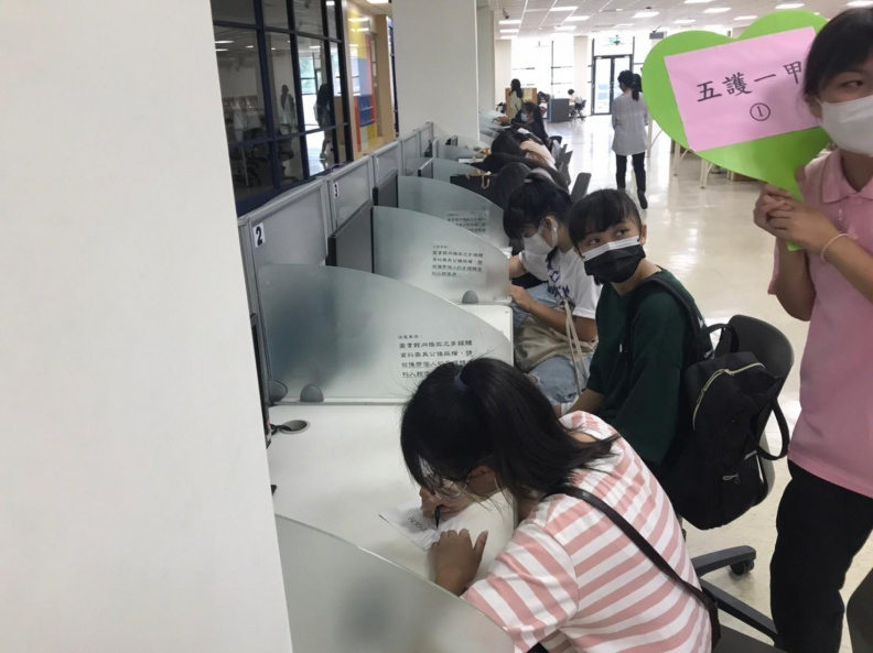 LINE ALBUM 五專護一甲 220902 13