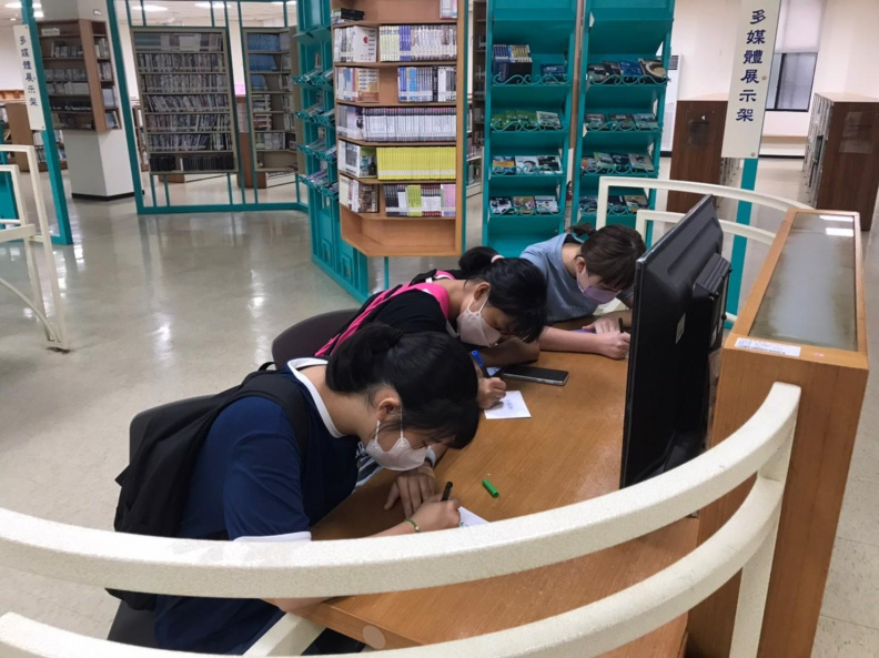 LINE ALBUM 五專護一甲 220902 12