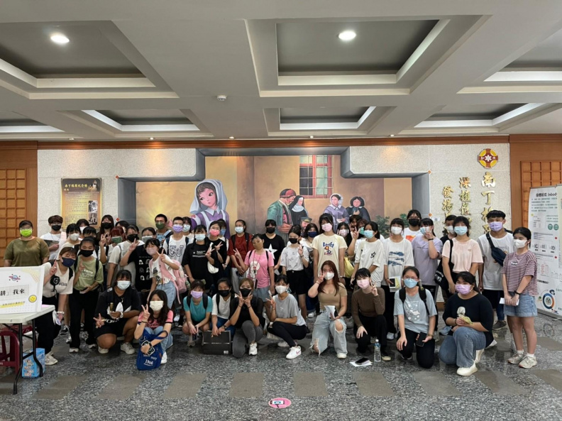 LINE ALBUM 五專護一丁 220902 36
