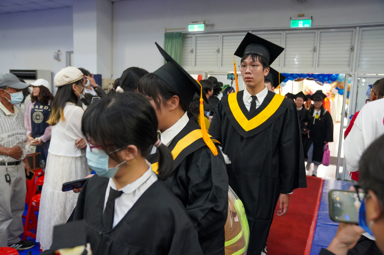 113學年度畢業典禮日間-44