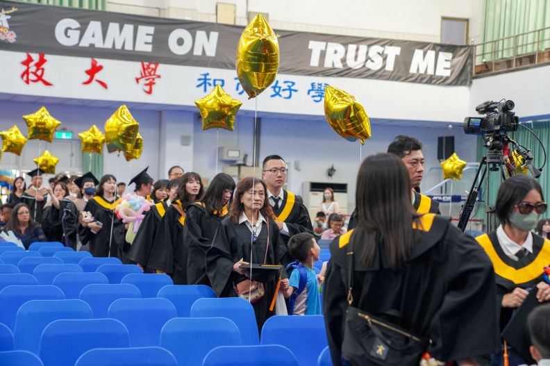 113學年度畢業典禮進修-5