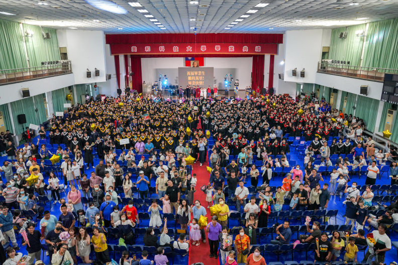 113學年度畢業典禮進修-243