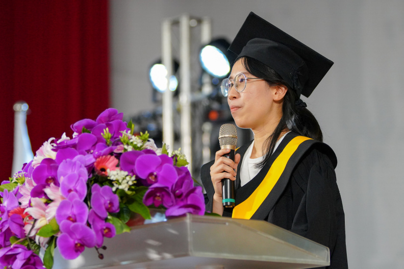 113學年度畢業典禮進修特寫鏡-41