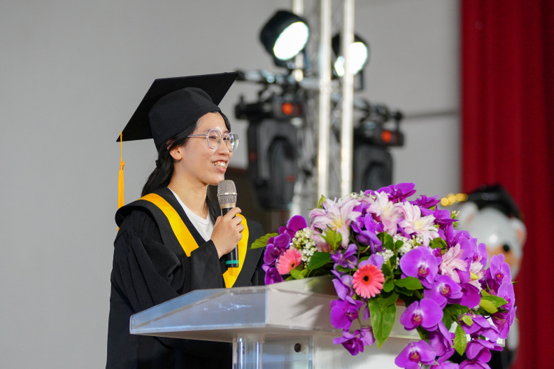 113學年度畢業典禮進修特寫鏡-40