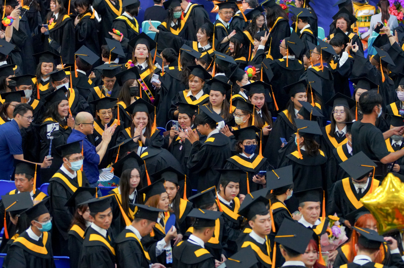 113學年度畢業典禮進修特寫鏡-64