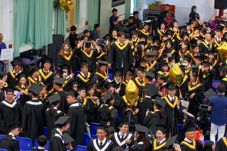 113學年度畢業典禮進修特寫鏡-72