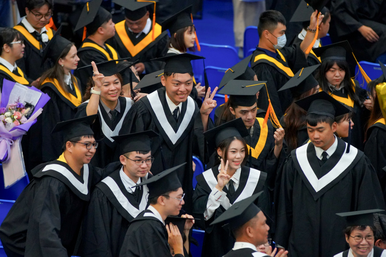 113學年度畢業典禮進修特寫鏡-74